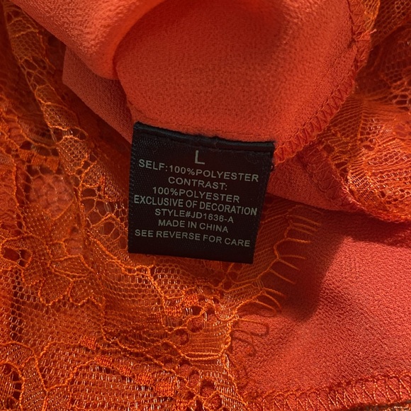 Jealous Tomato - Tunic style blouse. Size L - Picture 4 of 10